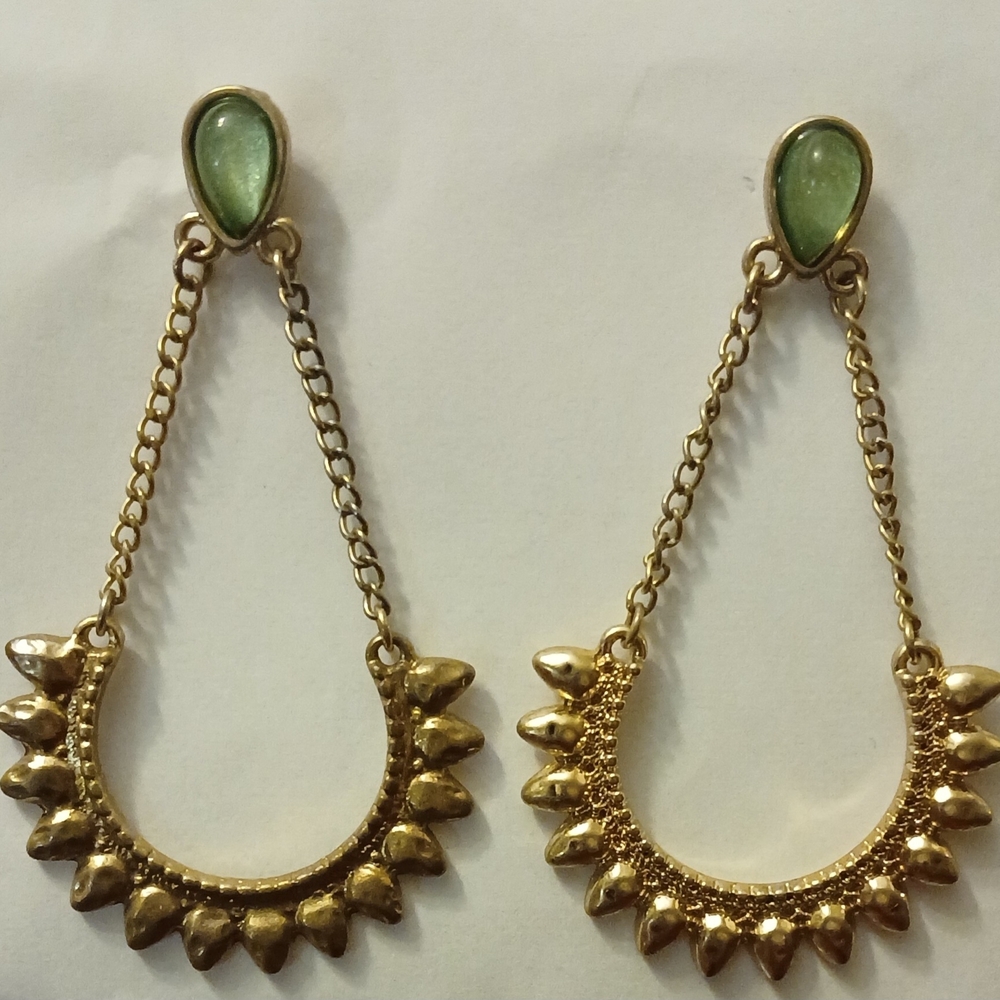 Elegant Gold and Green Pierced Teardrop Earrings
